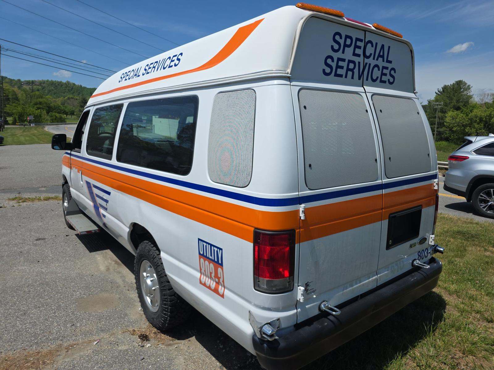 FORD E-350 - 2