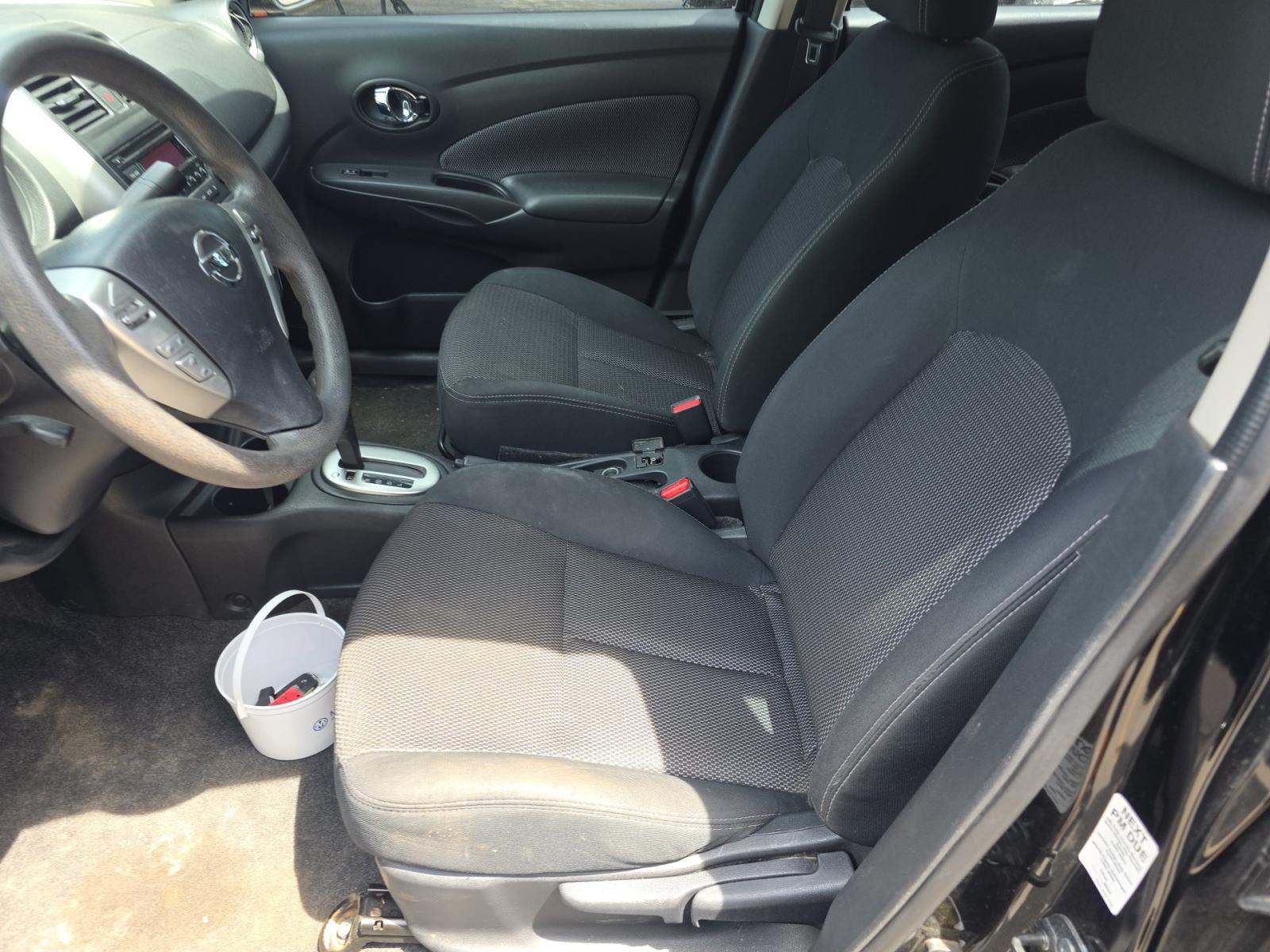 NISSAN VERSA - 6