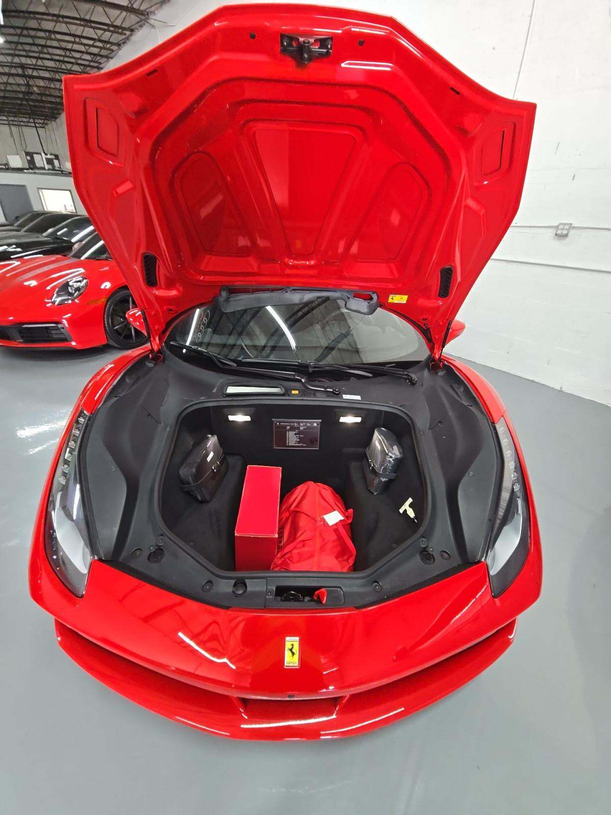 2019 Ferrari 488 Base RWD
