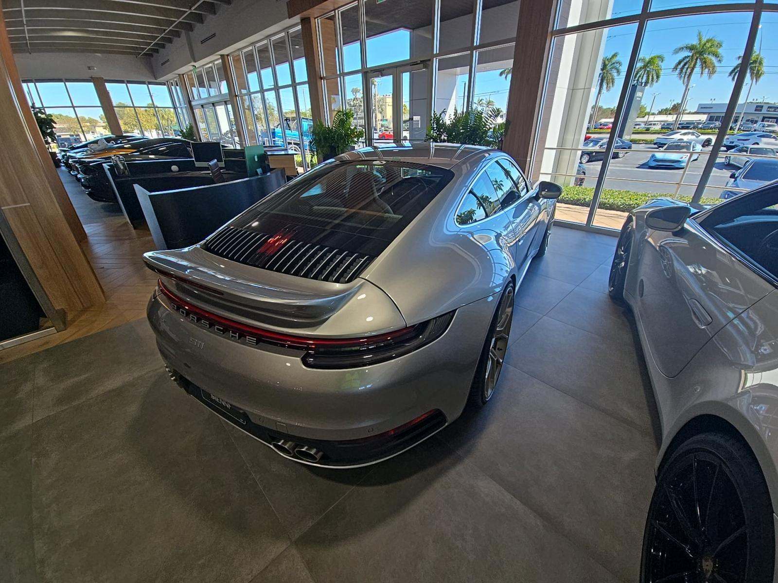 2024 Porsche 911 Carrera S RWD