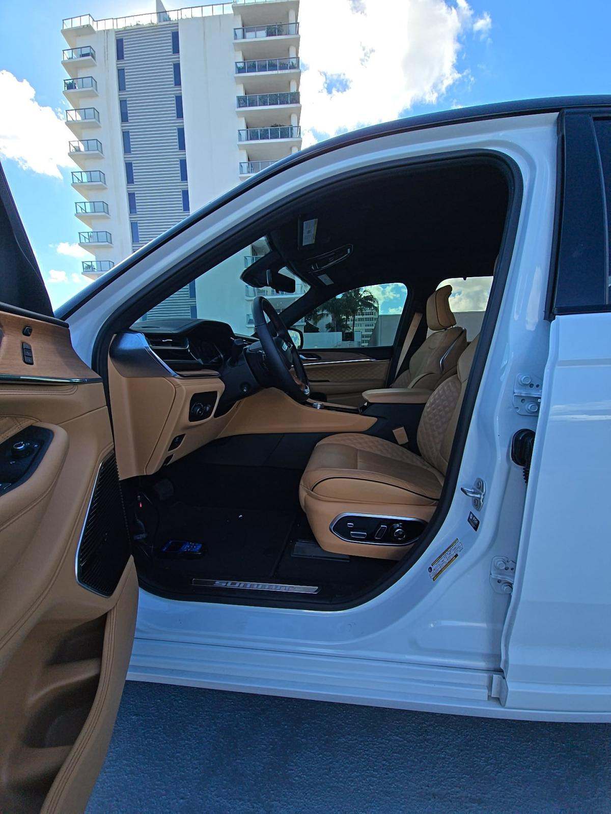 2025 Jeep Grand Cherokee Summit Reserve AWD