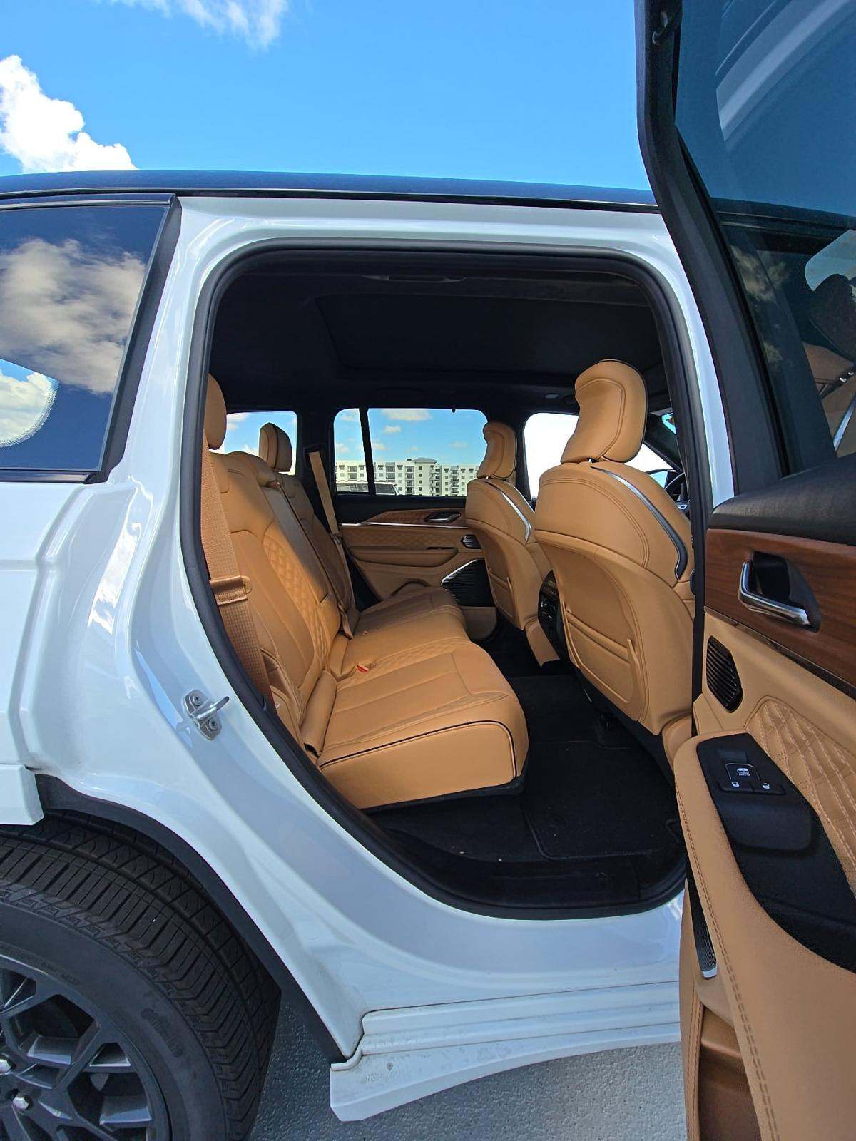 2025 Jeep Grand Cherokee Summit Reserve AWD