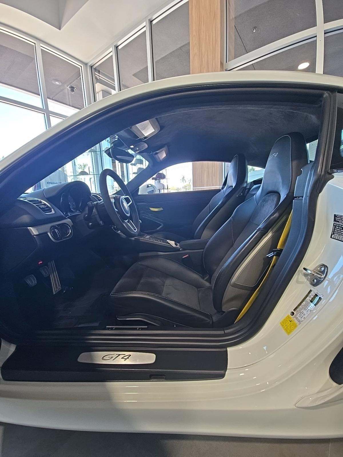 2016 Porsche Cayman GT4 RWD