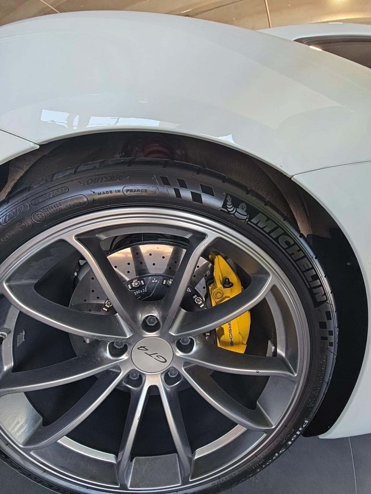 2016 Porsche Cayman GT4 RWD