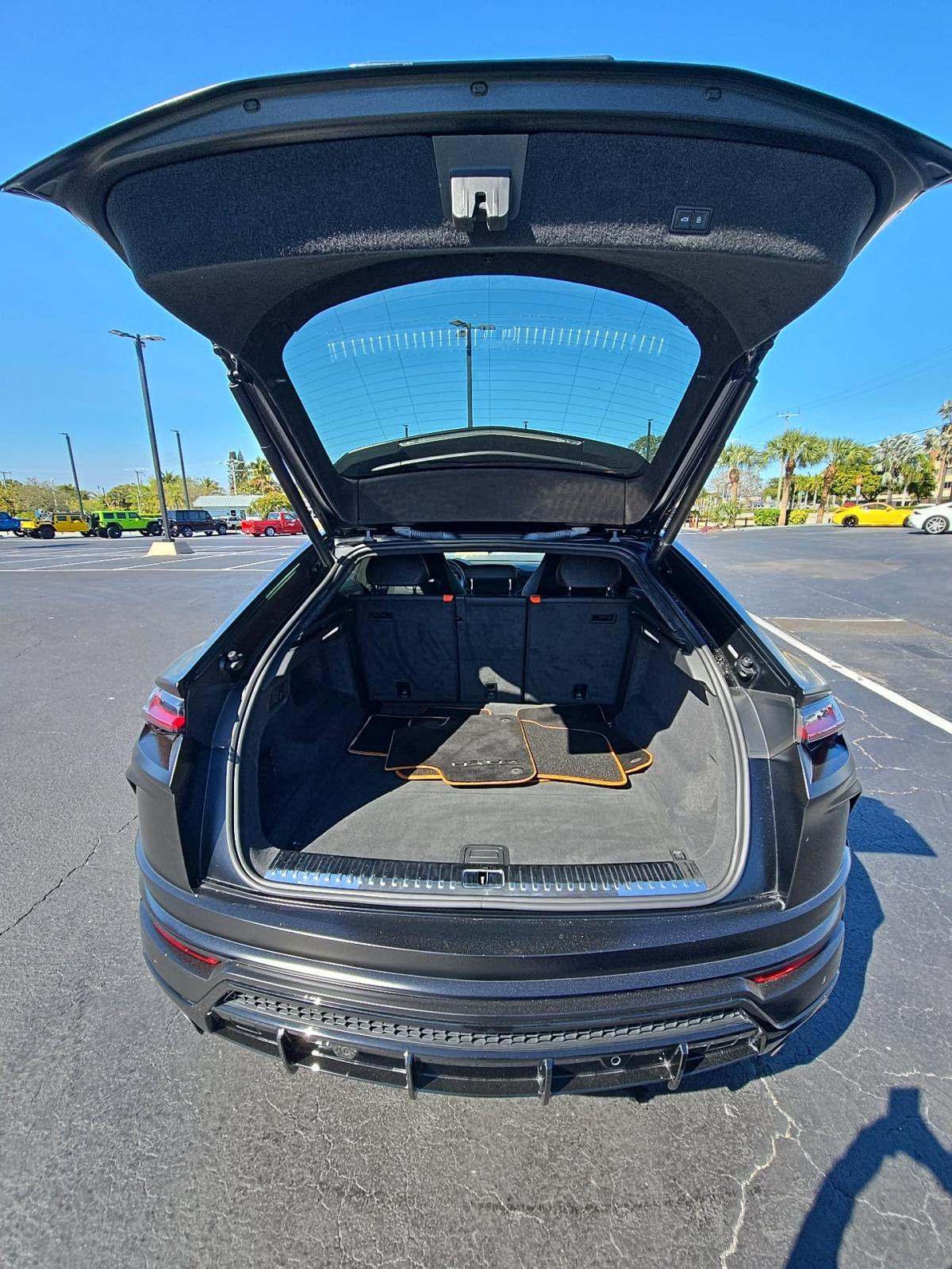 2022 Lamborghini Urus Graphite Capsule AWD