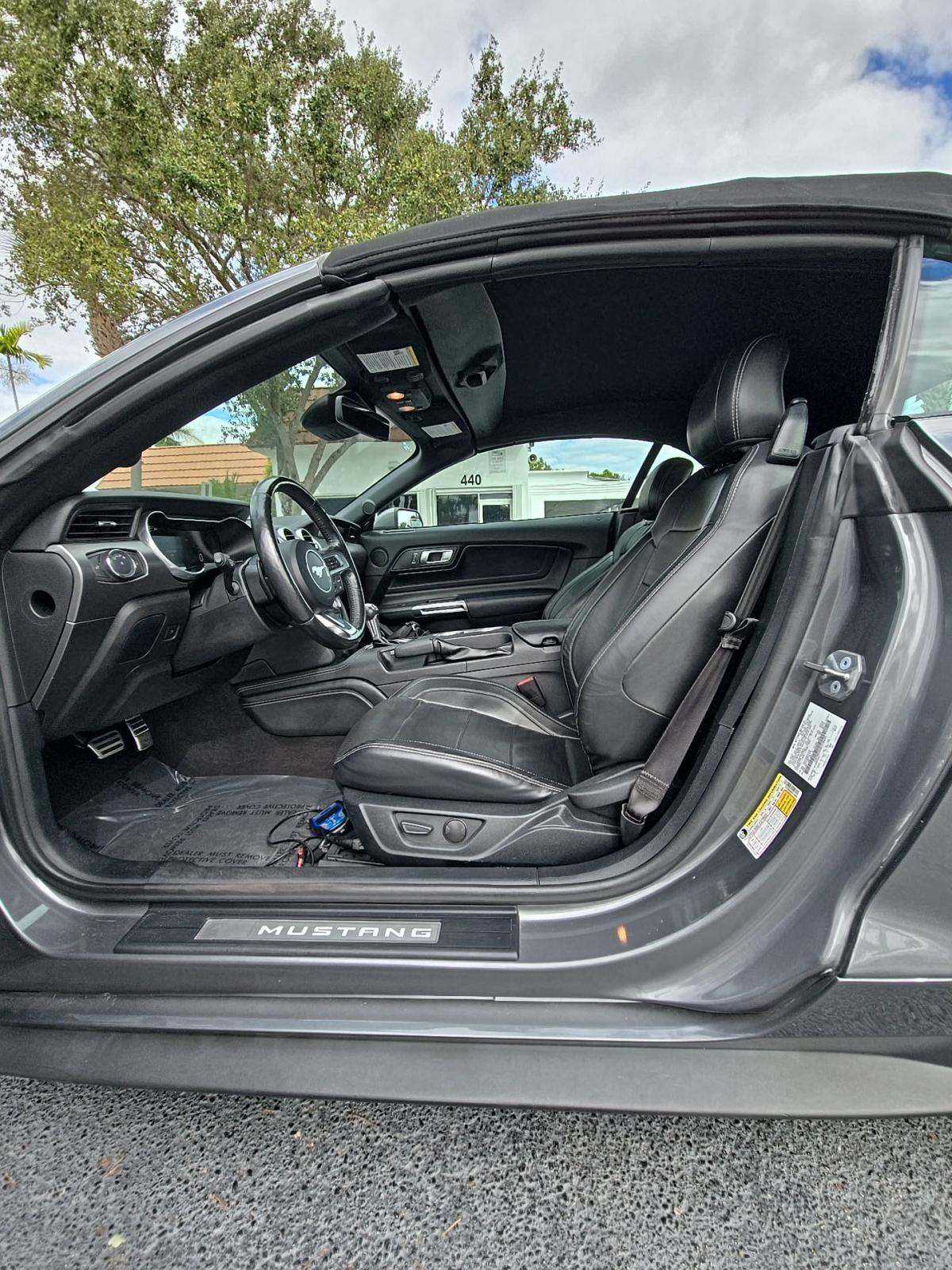 2022 Ford Mustang EcoBoost Premium RWD