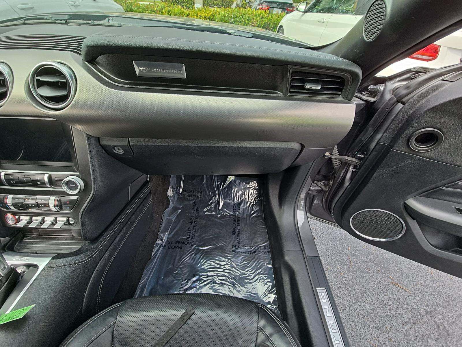 2022 Ford Mustang EcoBoost Premium RWD