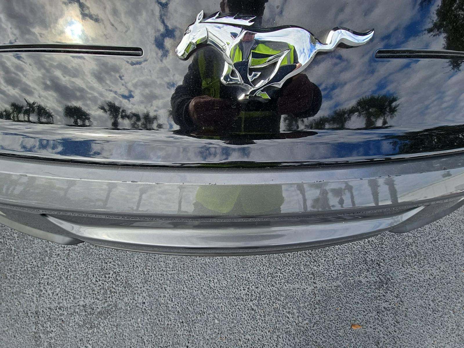 2022 Ford Mustang EcoBoost Premium RWD