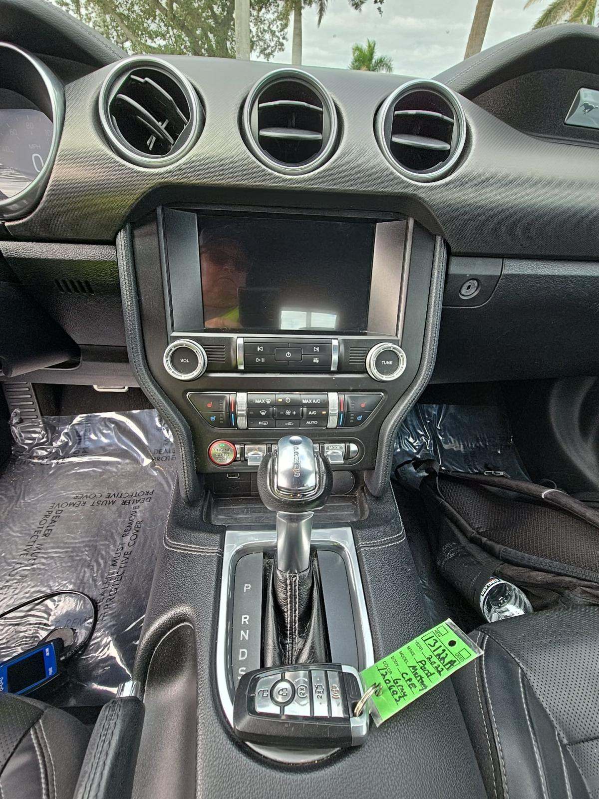 2022 Ford Mustang EcoBoost Premium RWD