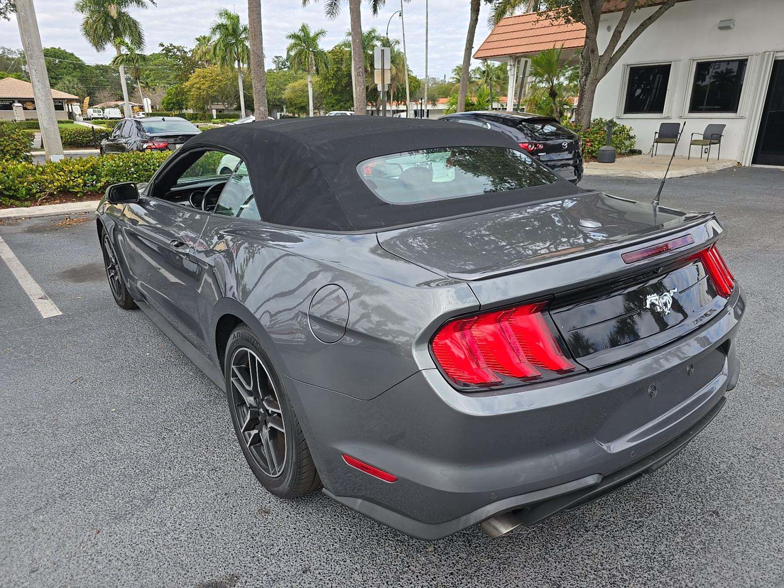 2022 Ford Mustang EcoBoost Premium RWD
