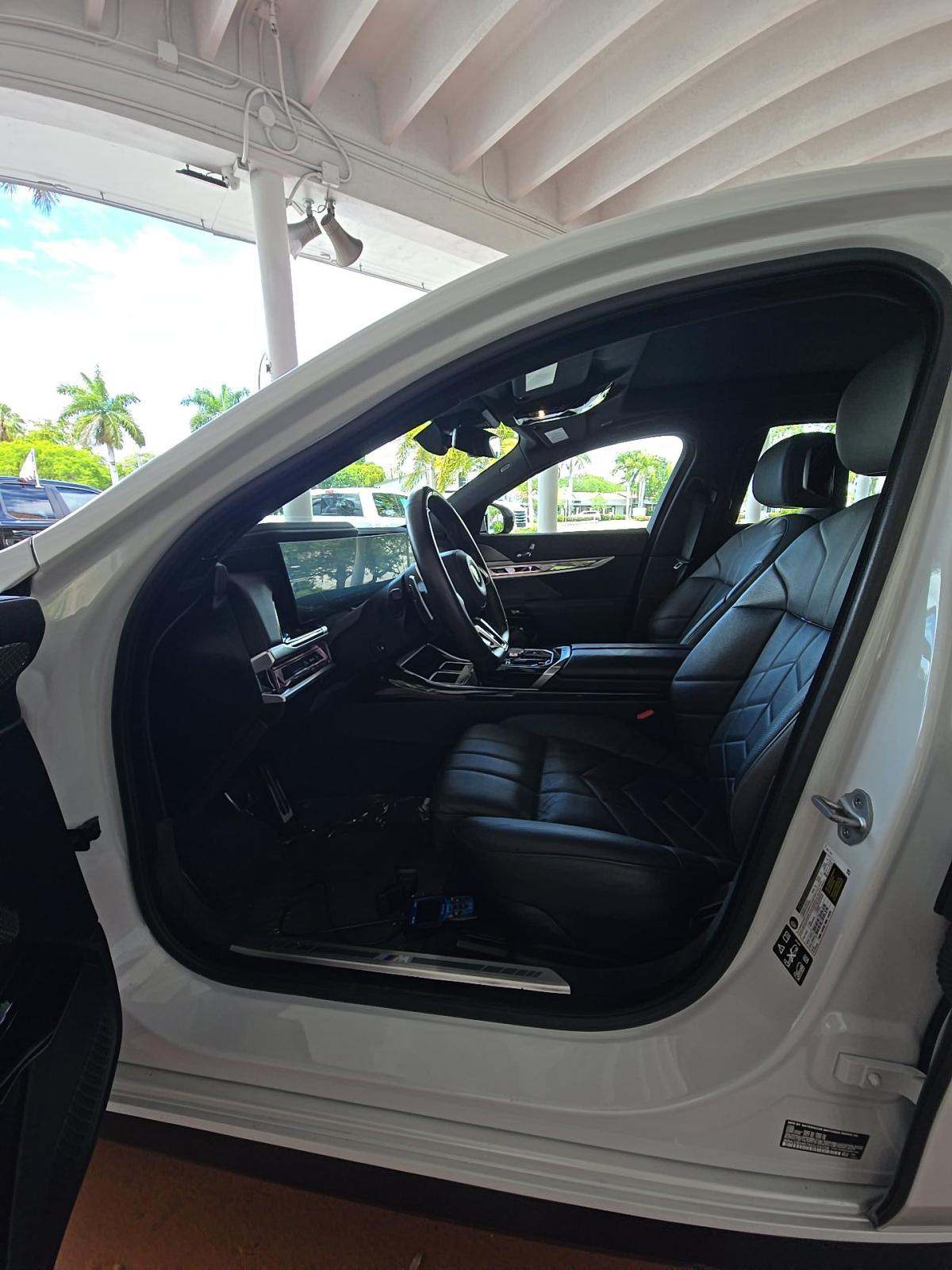 2025 BMW 7 Series 740i xDrive AWD