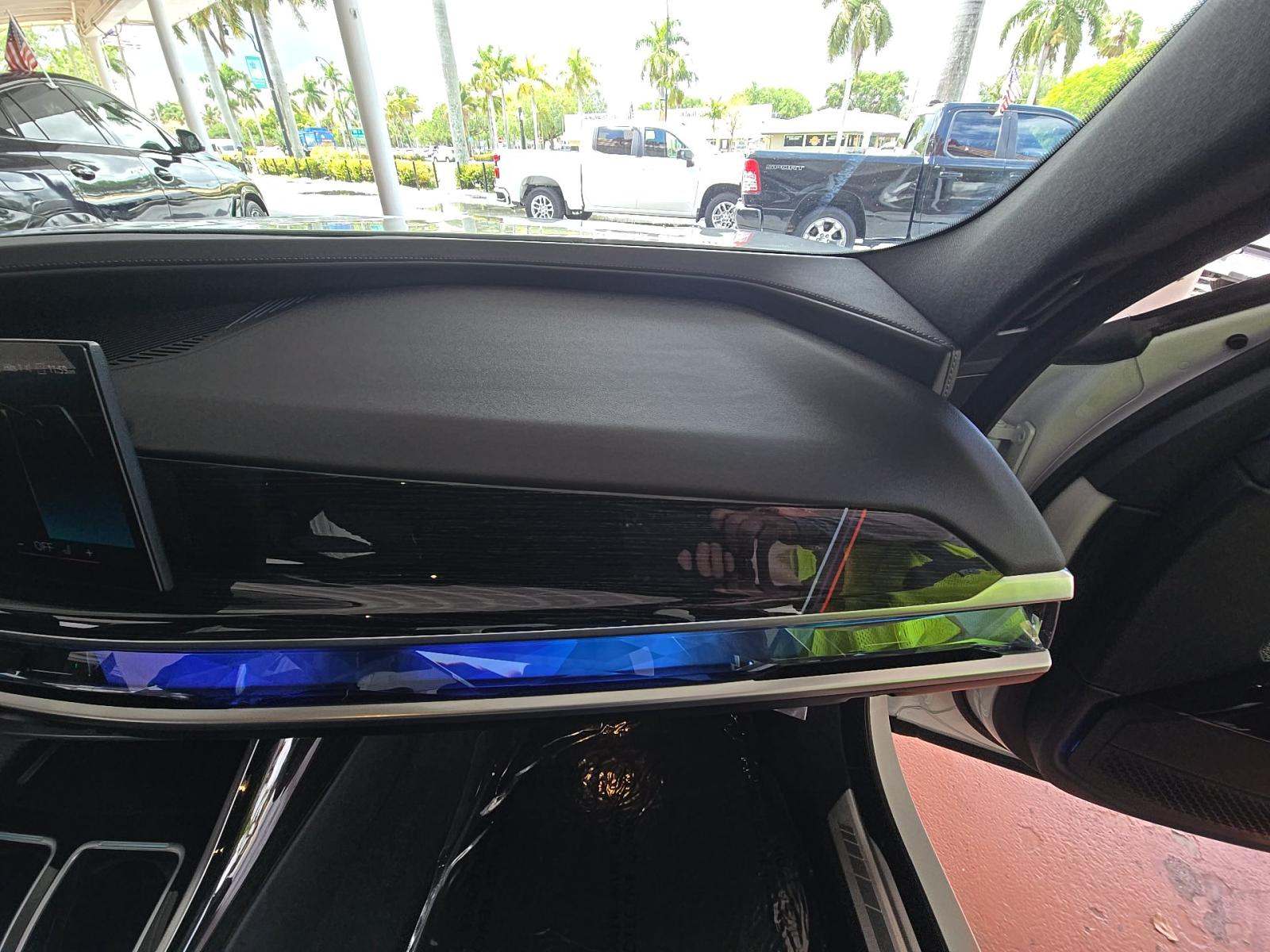 2025 BMW 7 Series 740i xDrive AWD