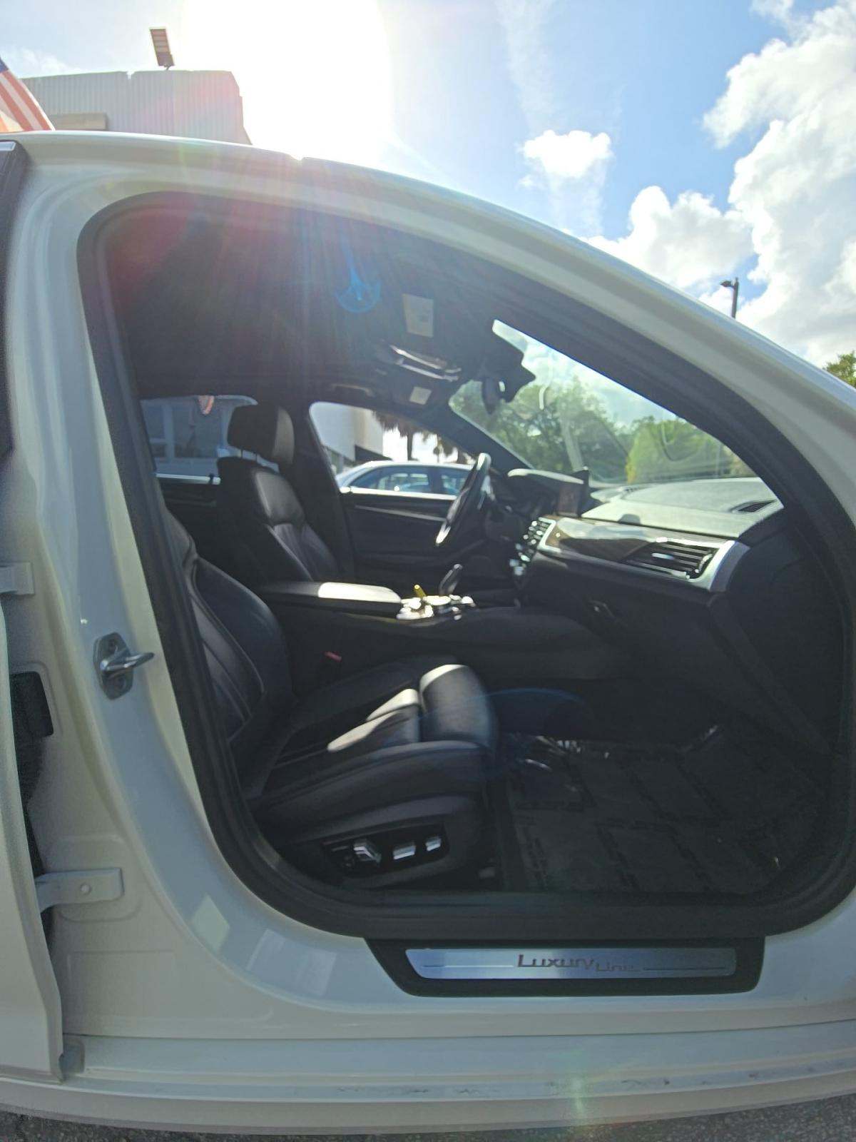 2018 BMW 5 Series 540i RWD