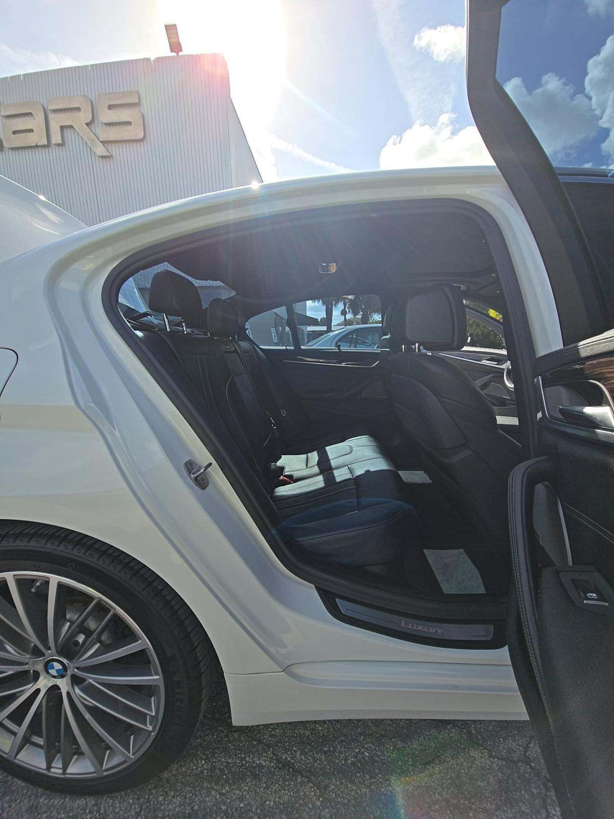 2018 BMW 5 Series 540i RWD