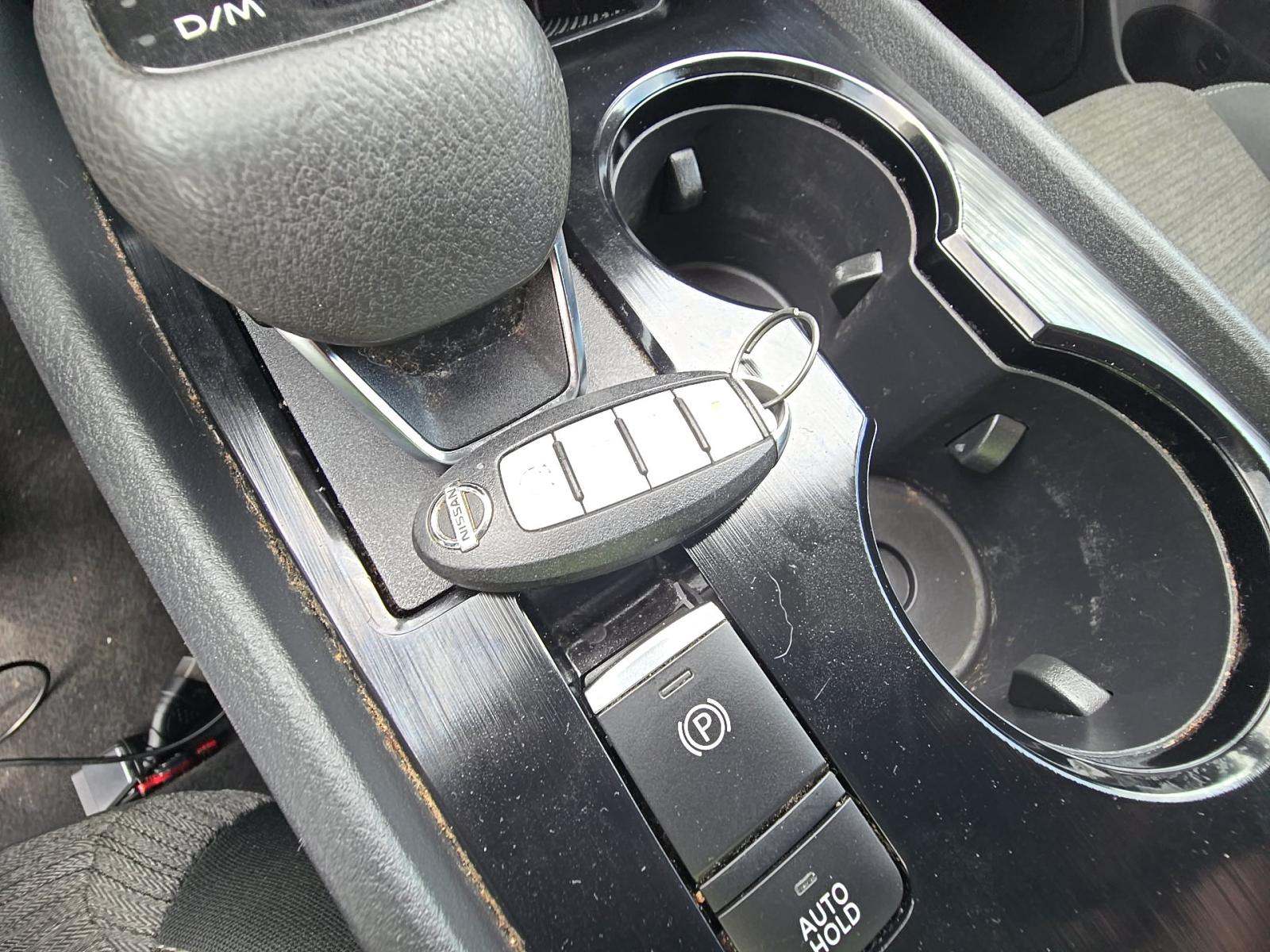 2021 Nissan Rogue SV FWD