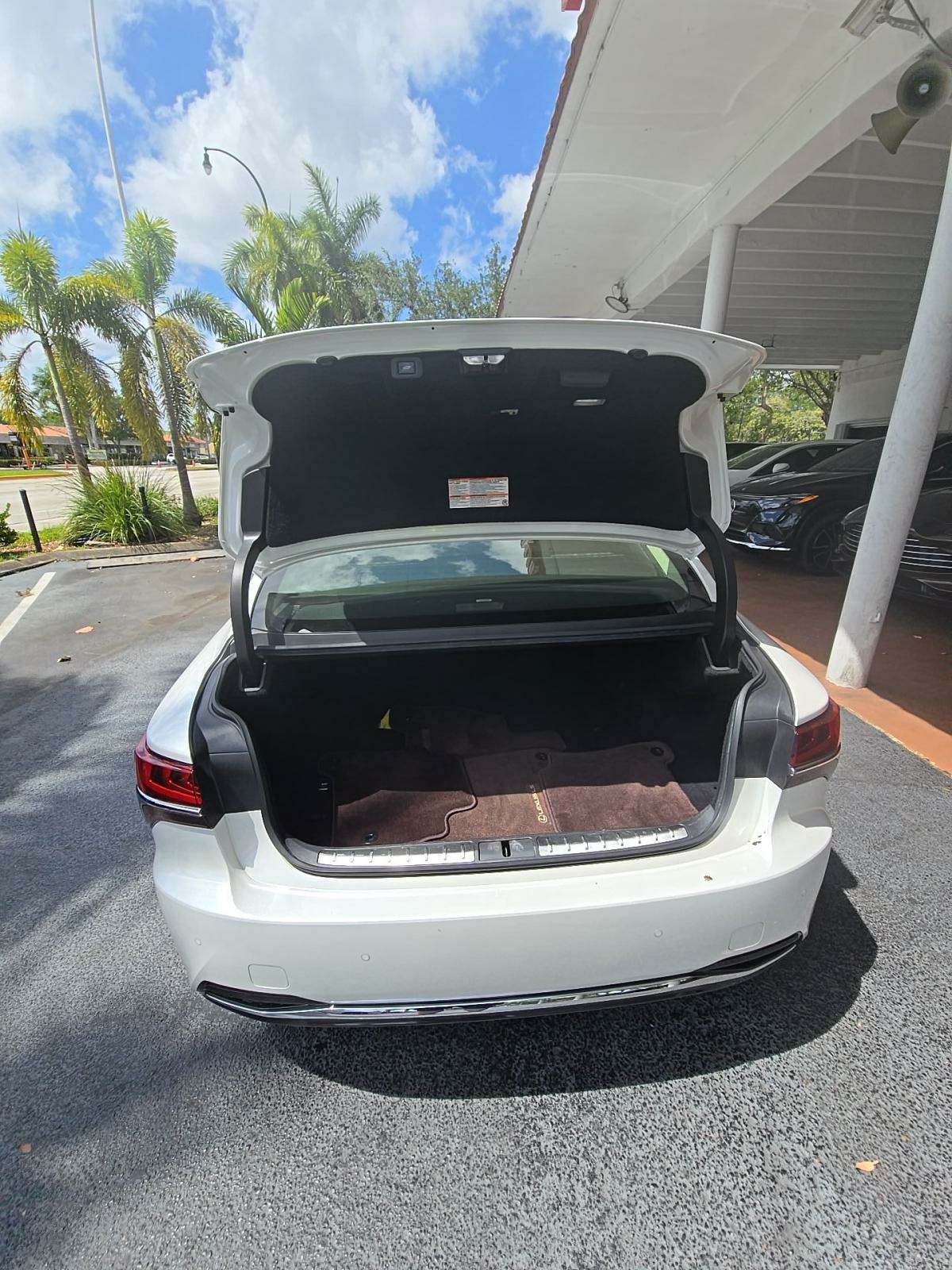 2018 Lexus LS LS 500h AWD