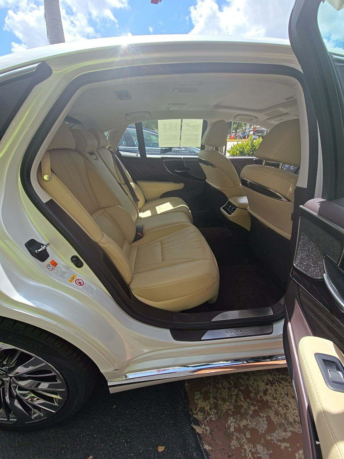 2018 Lexus LS LS 500h AWD