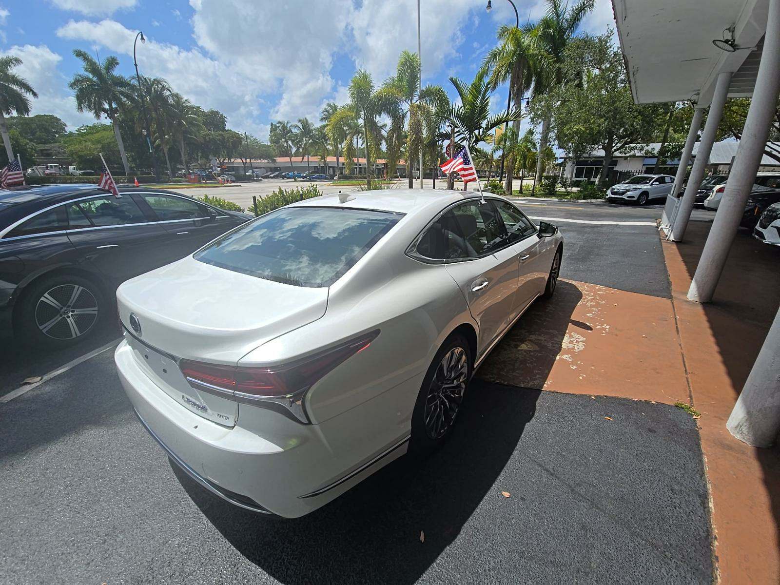 2018 Lexus LS LS 500h AWD