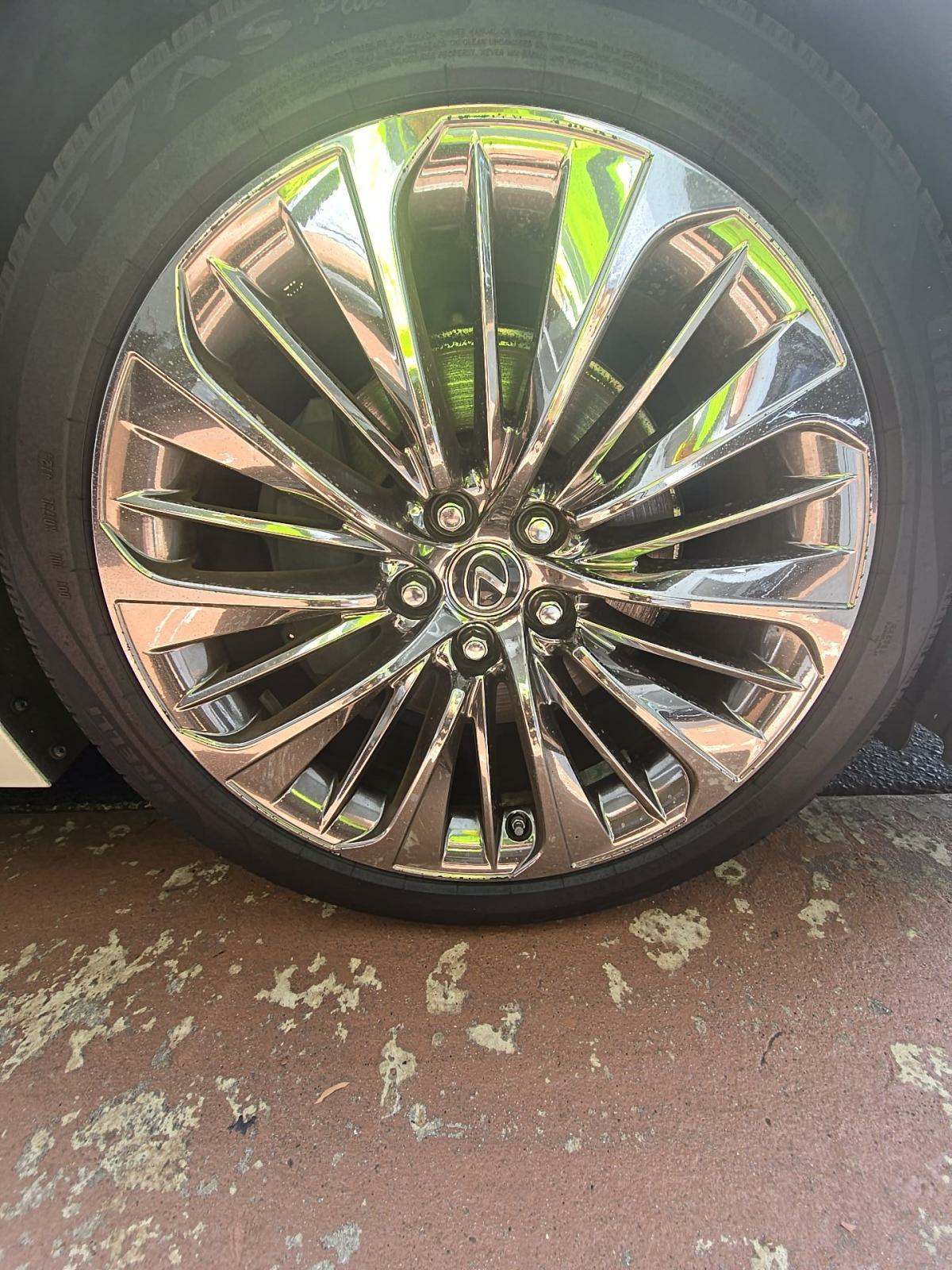 2018 Lexus LS LS 500h AWD