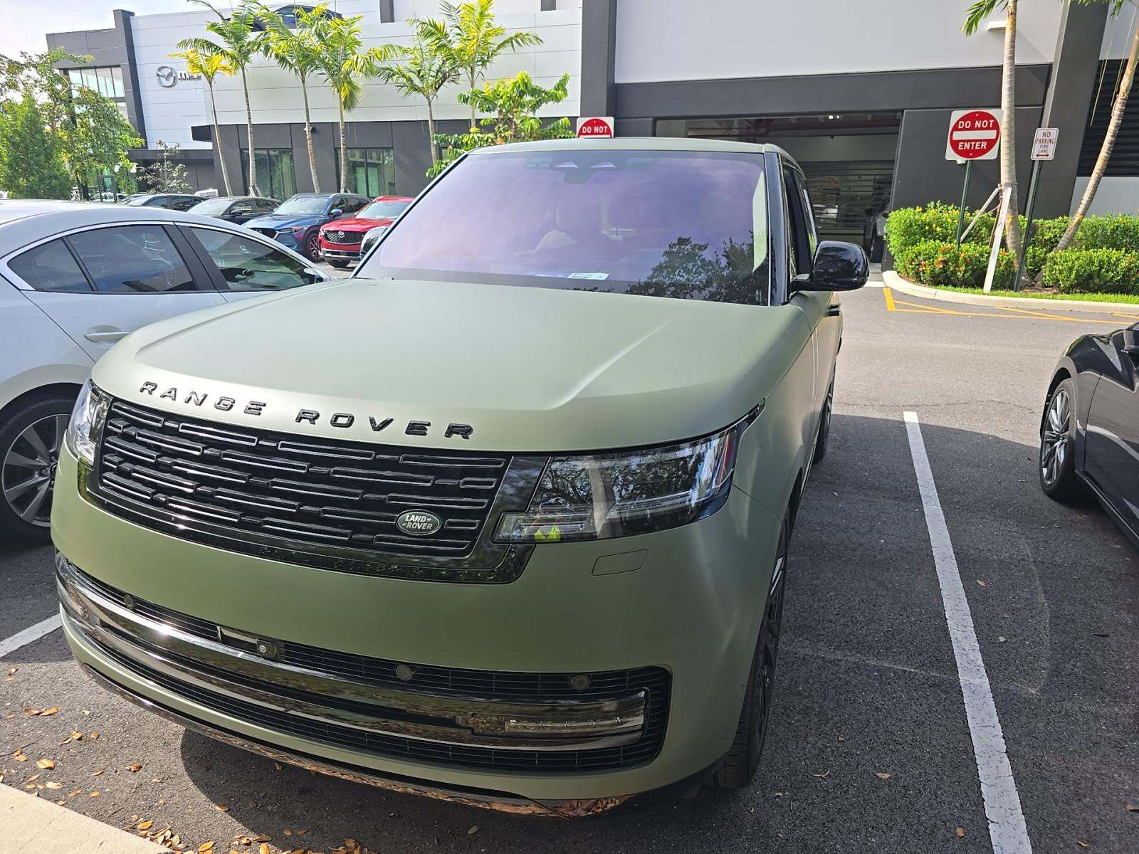 2023 Land Rover Range Rover SE AWD