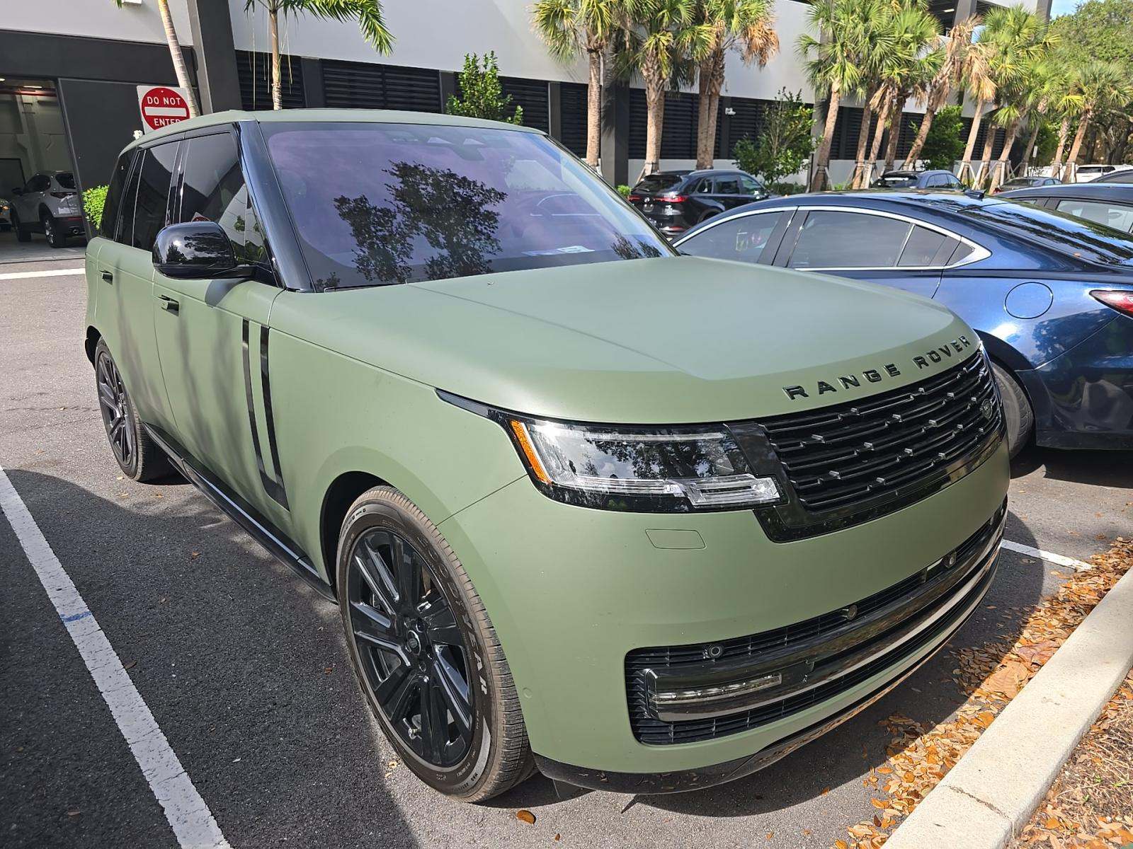 2023 Land Rover Range Rover SE AWD