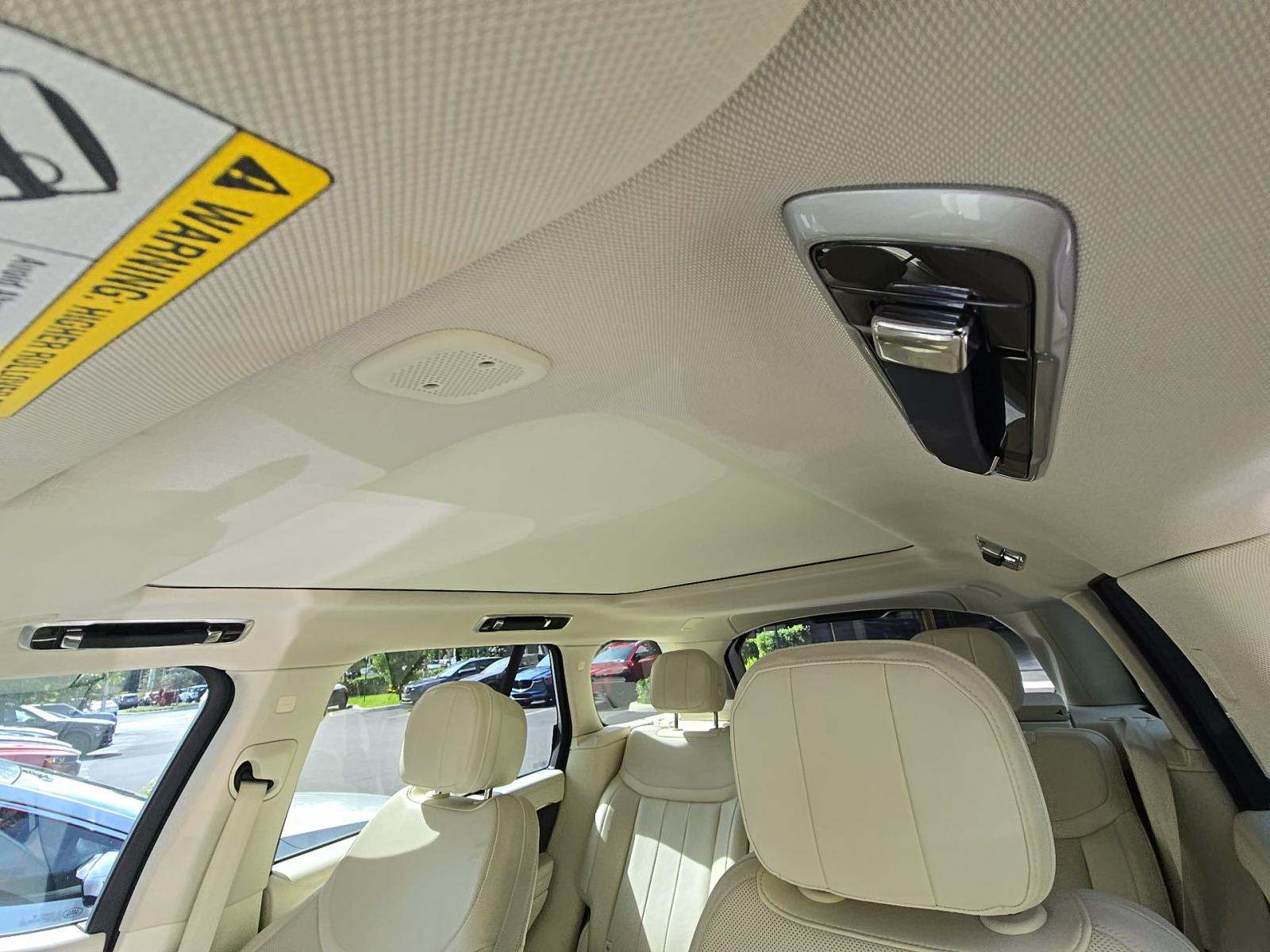 2023 Land Rover Range Rover SE AWD