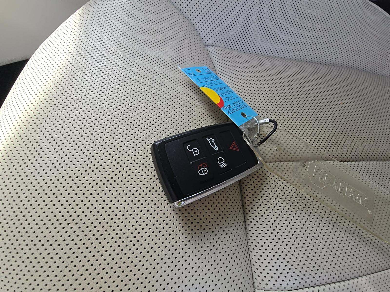 2023 Land Rover Range Rover SE AWD