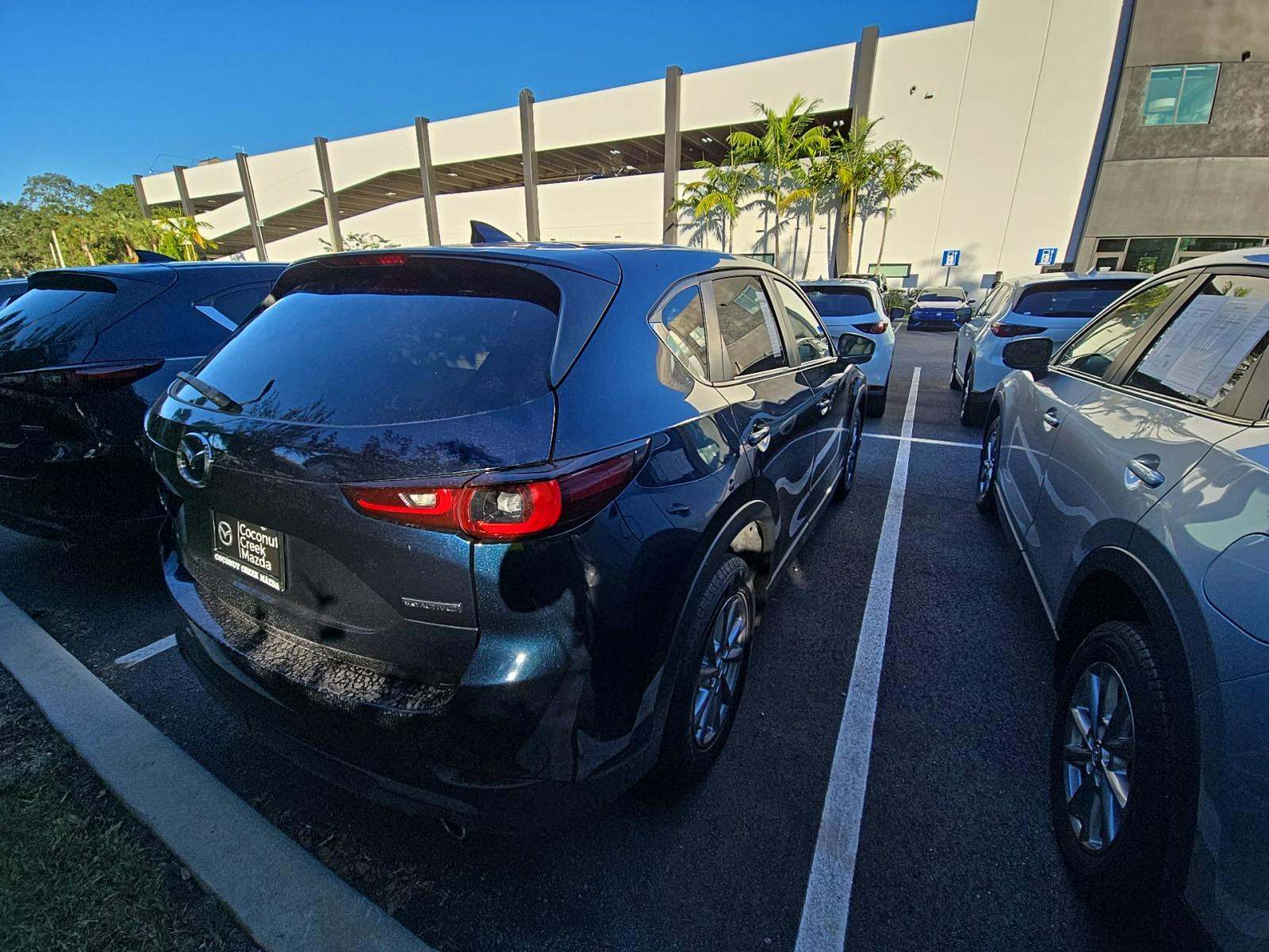 2022 MAZDA CX-5 2.5 S Preferred Package AWD