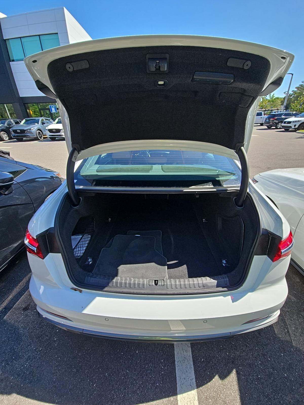 2024 Audi A6 Premium Plus AWD