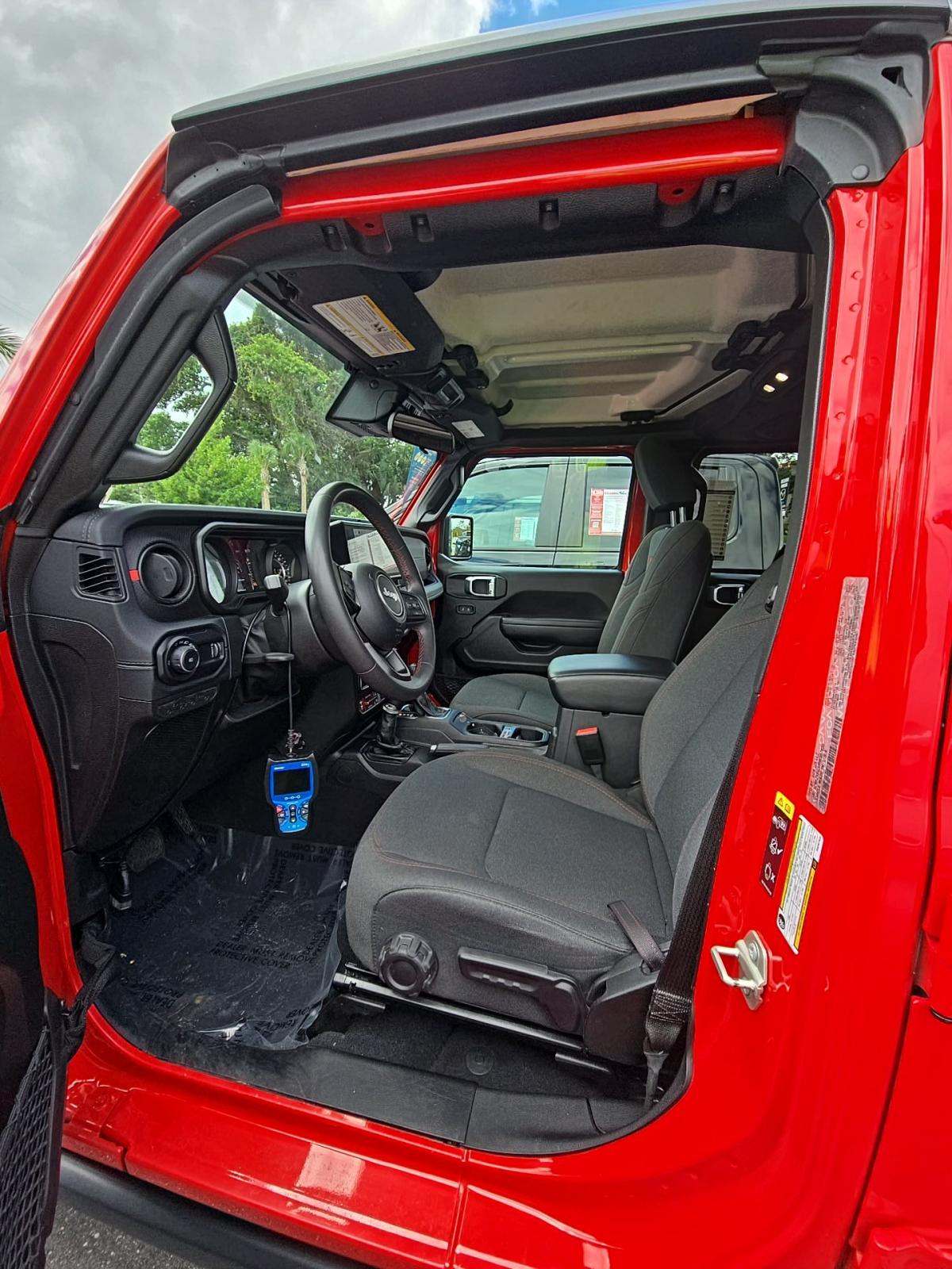 2024 Jeep Wrangler Rubicon AWD