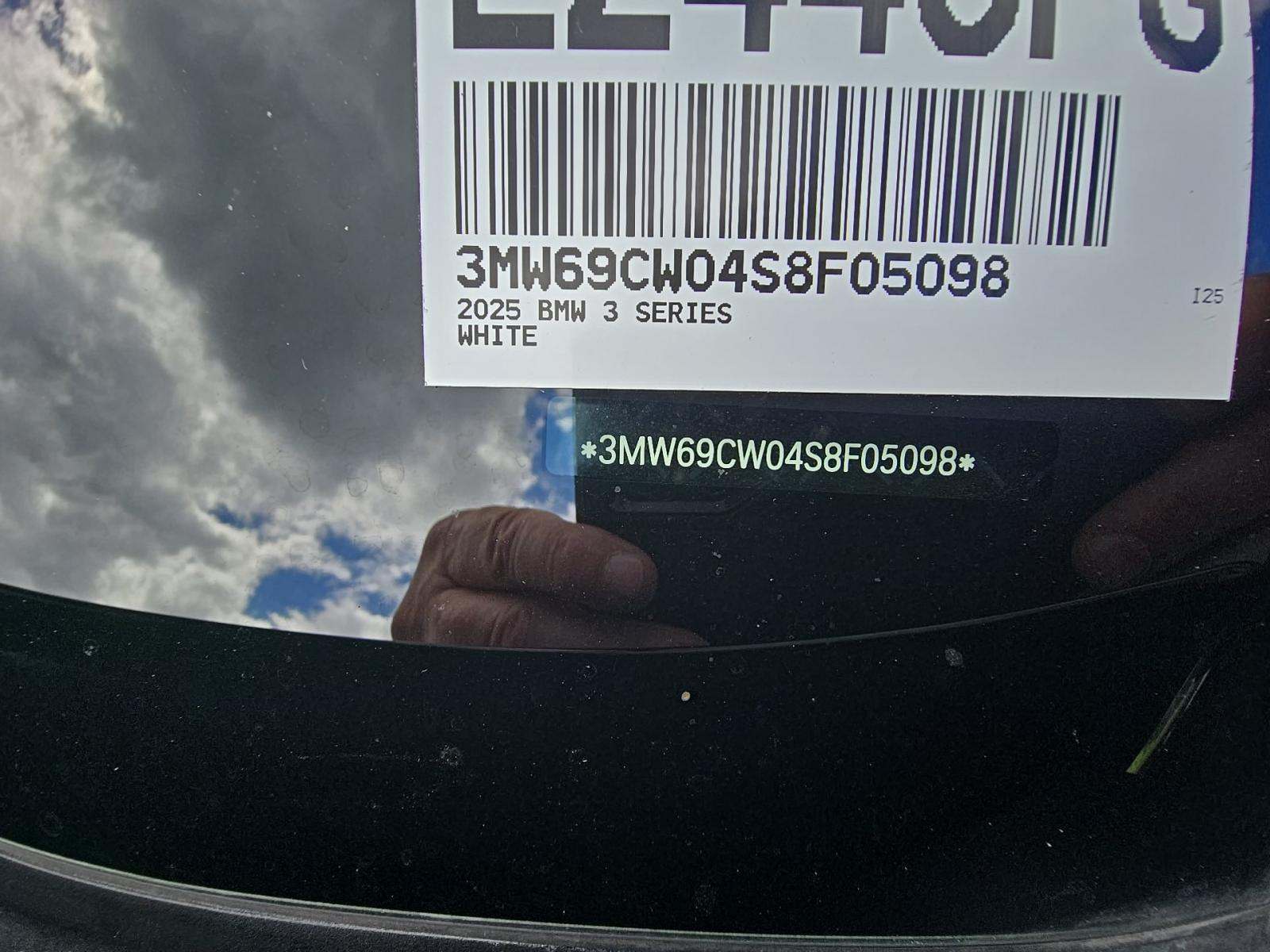 2025 BMW 3 Series 330i RWD