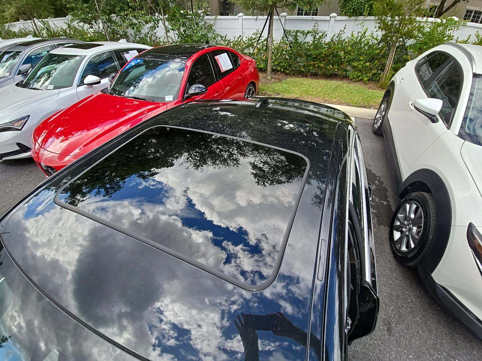 2025 BMW 3 Series 330i RWD