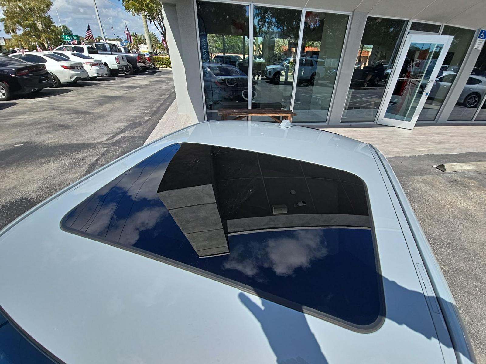 2023 BMW 3 Series 330i xDrive AWD