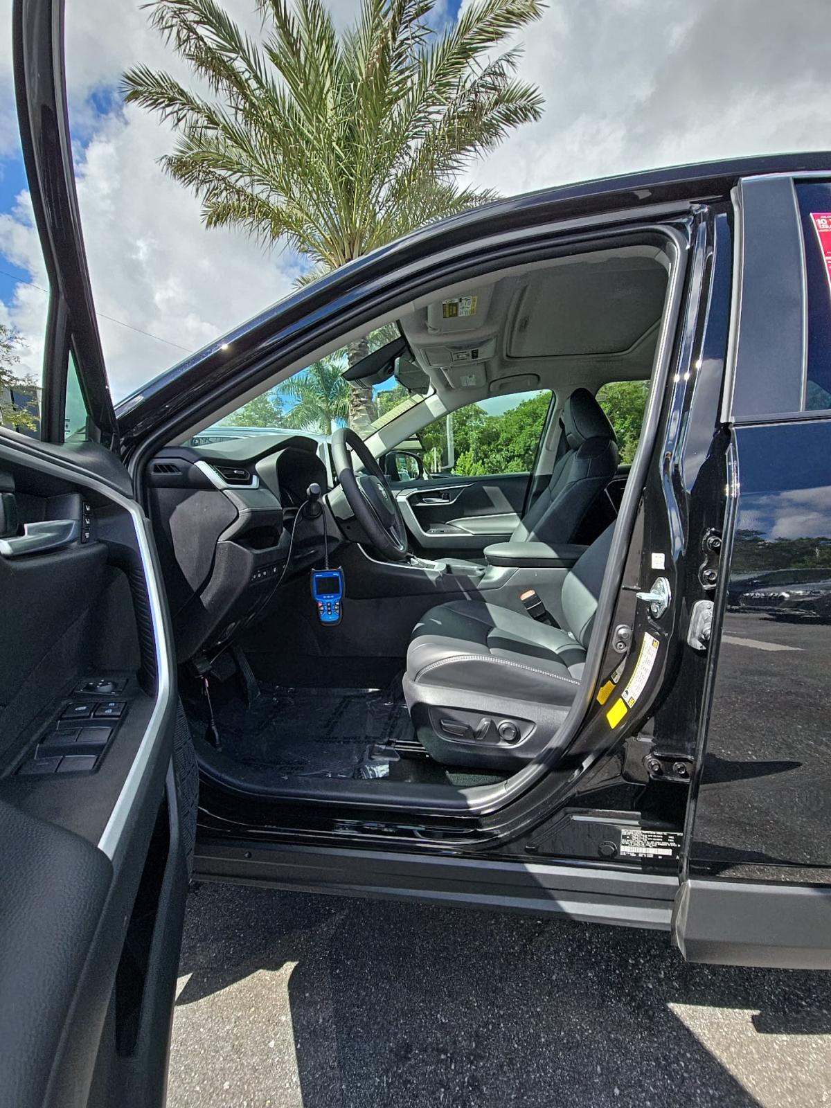 2024 Toyota RAV4 XLE Premium AWD