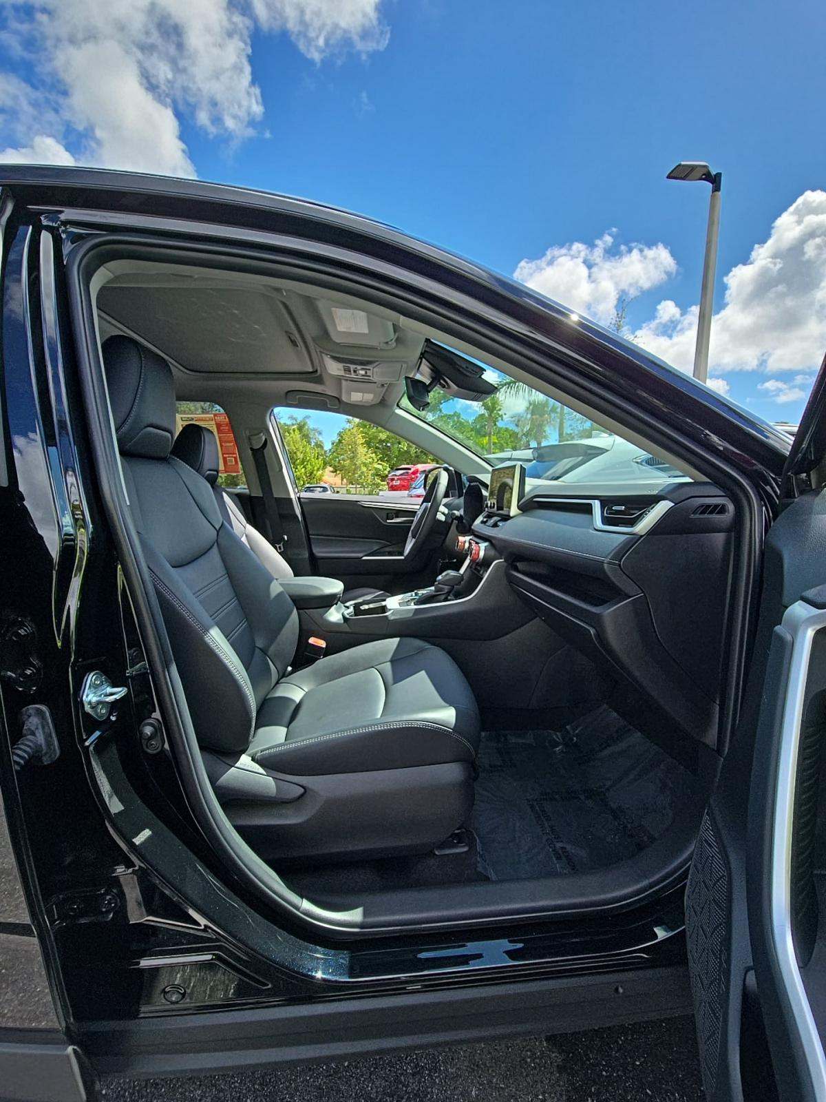 2024 Toyota RAV4 XLE Premium AWD