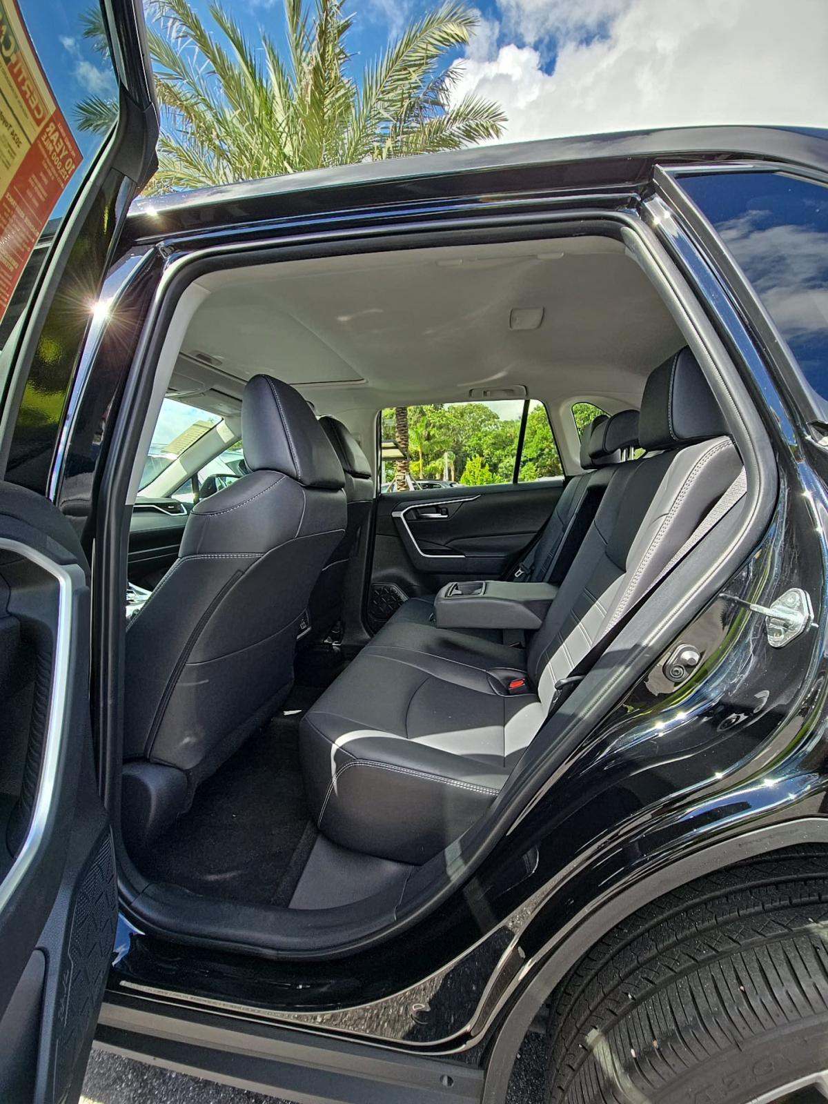 2024 Toyota RAV4 XLE Premium AWD