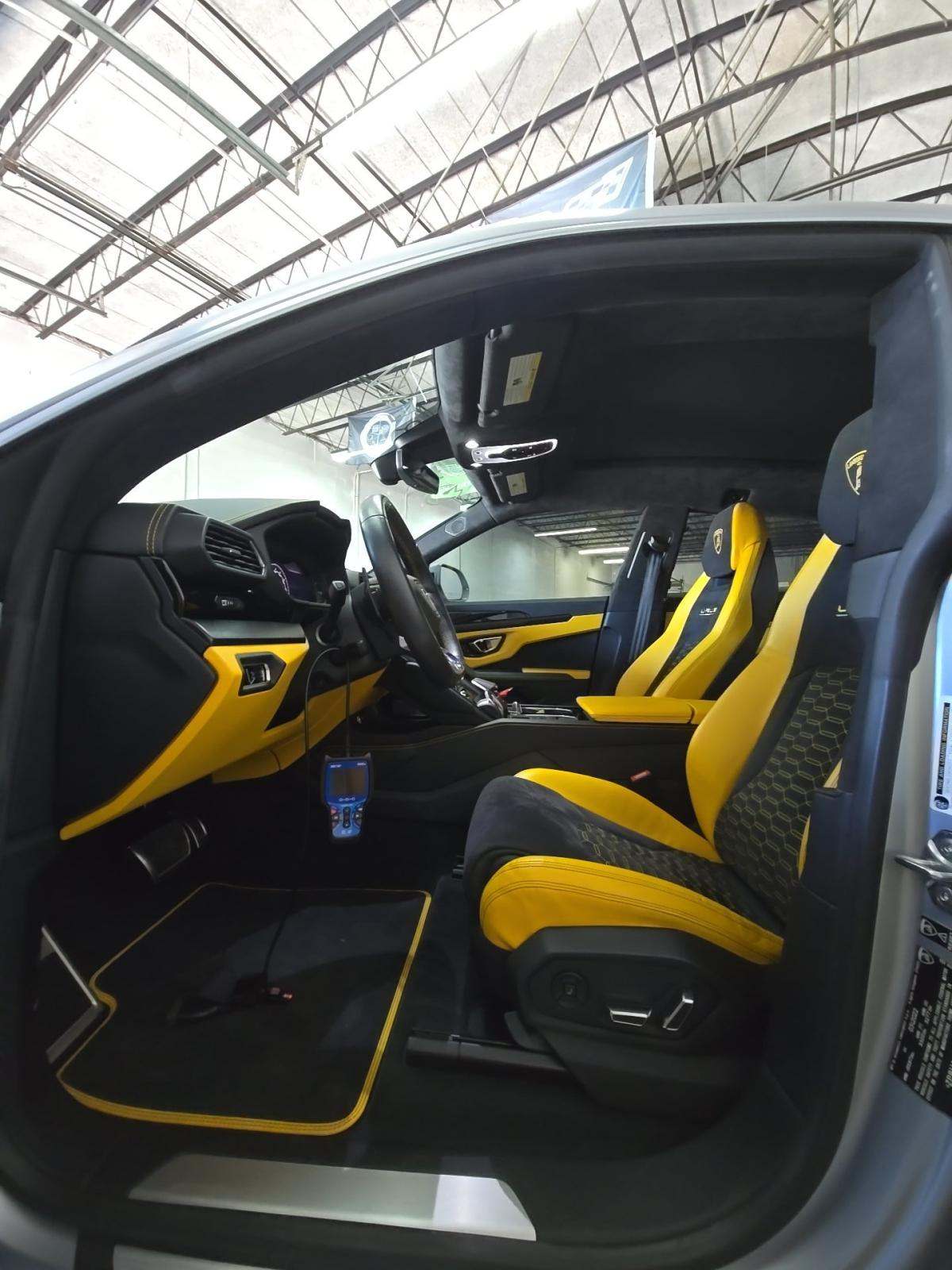 2022 Lamborghini Urus Graphite Capsule AWD