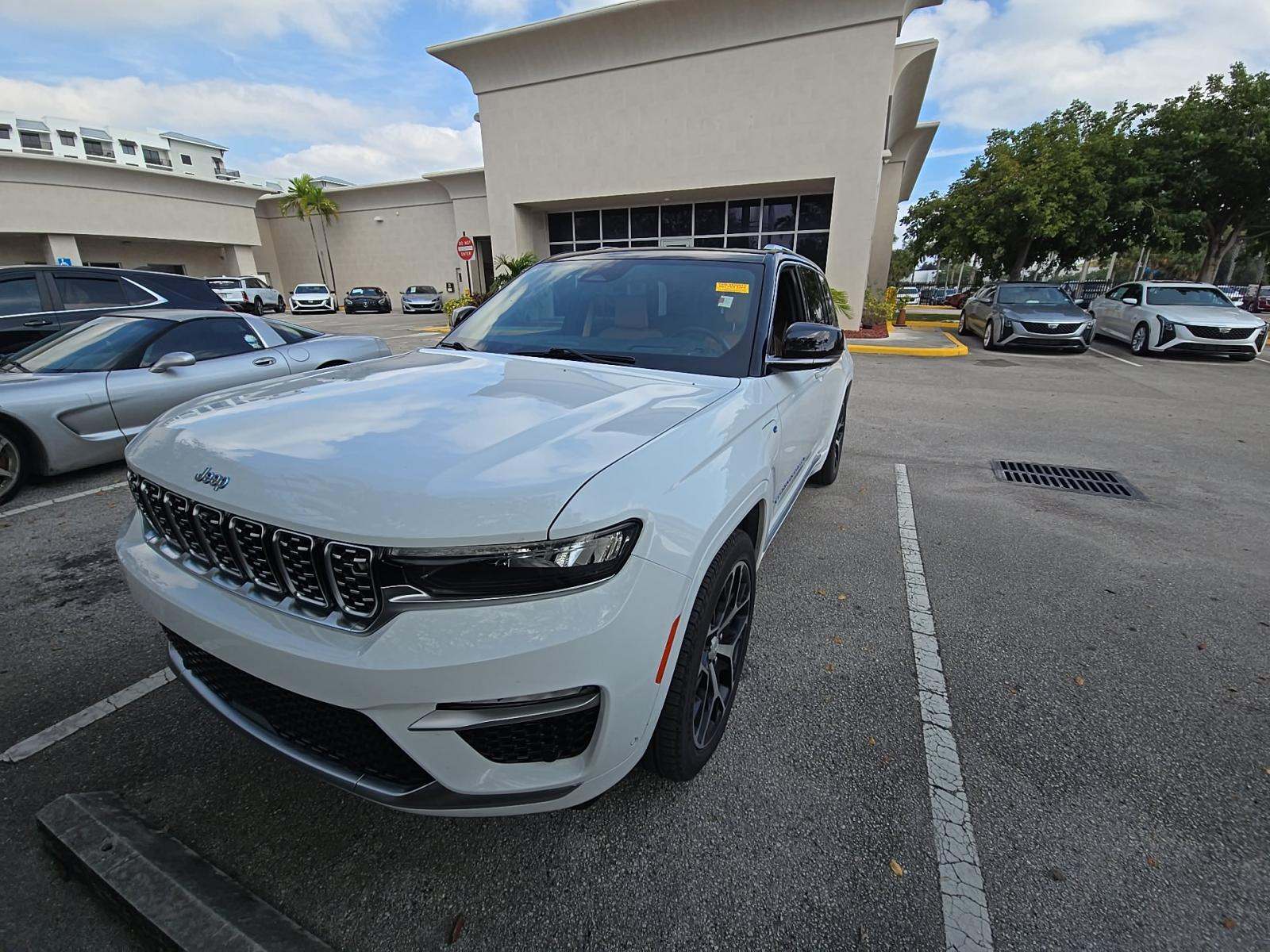 2022 Jeep Grand Cherokee 4xe Summit Reserve AWD