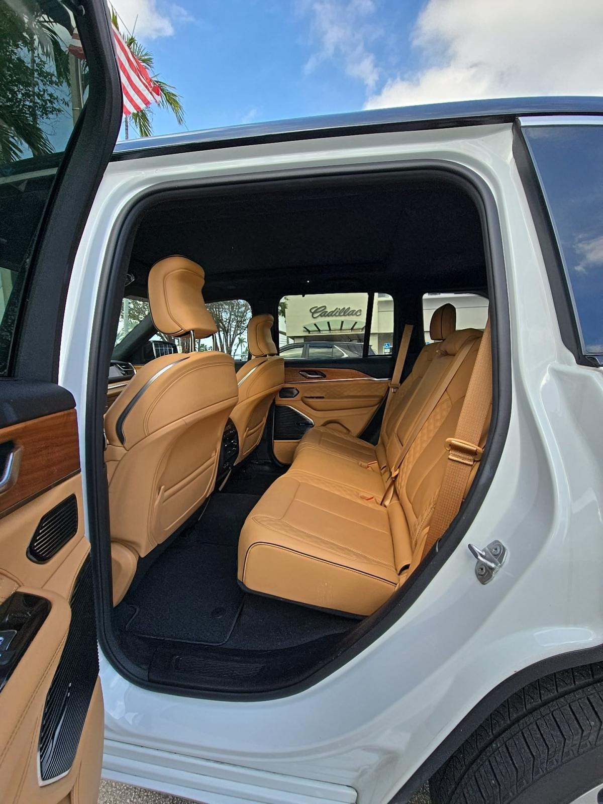 2022 Jeep Grand Cherokee 4xe Summit Reserve AWD