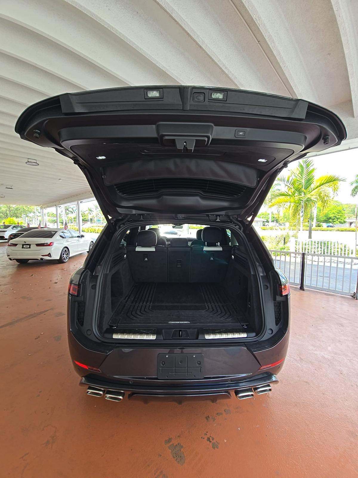 2025 Land Rover Range Rover Sport Dynamic SE AWD