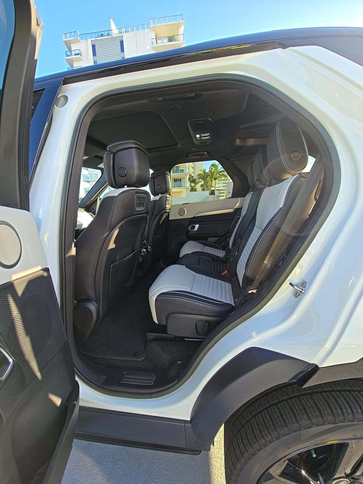 2023 Land Rover Discovery R-Dynamic HSE AWD