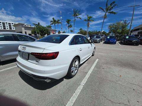 2022 Audi A4 S line Premium Plus AWD