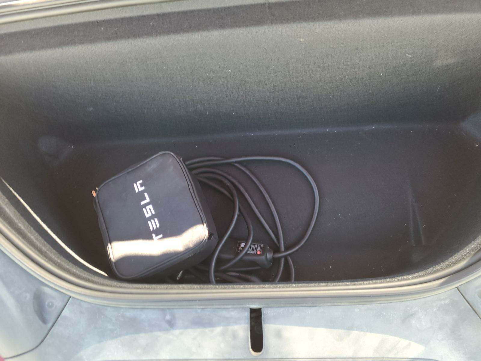 2017 Tesla Model X 90D AWD