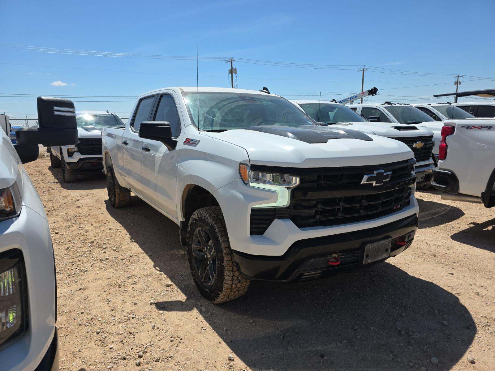 CHEVROLET SILVERADO - 4