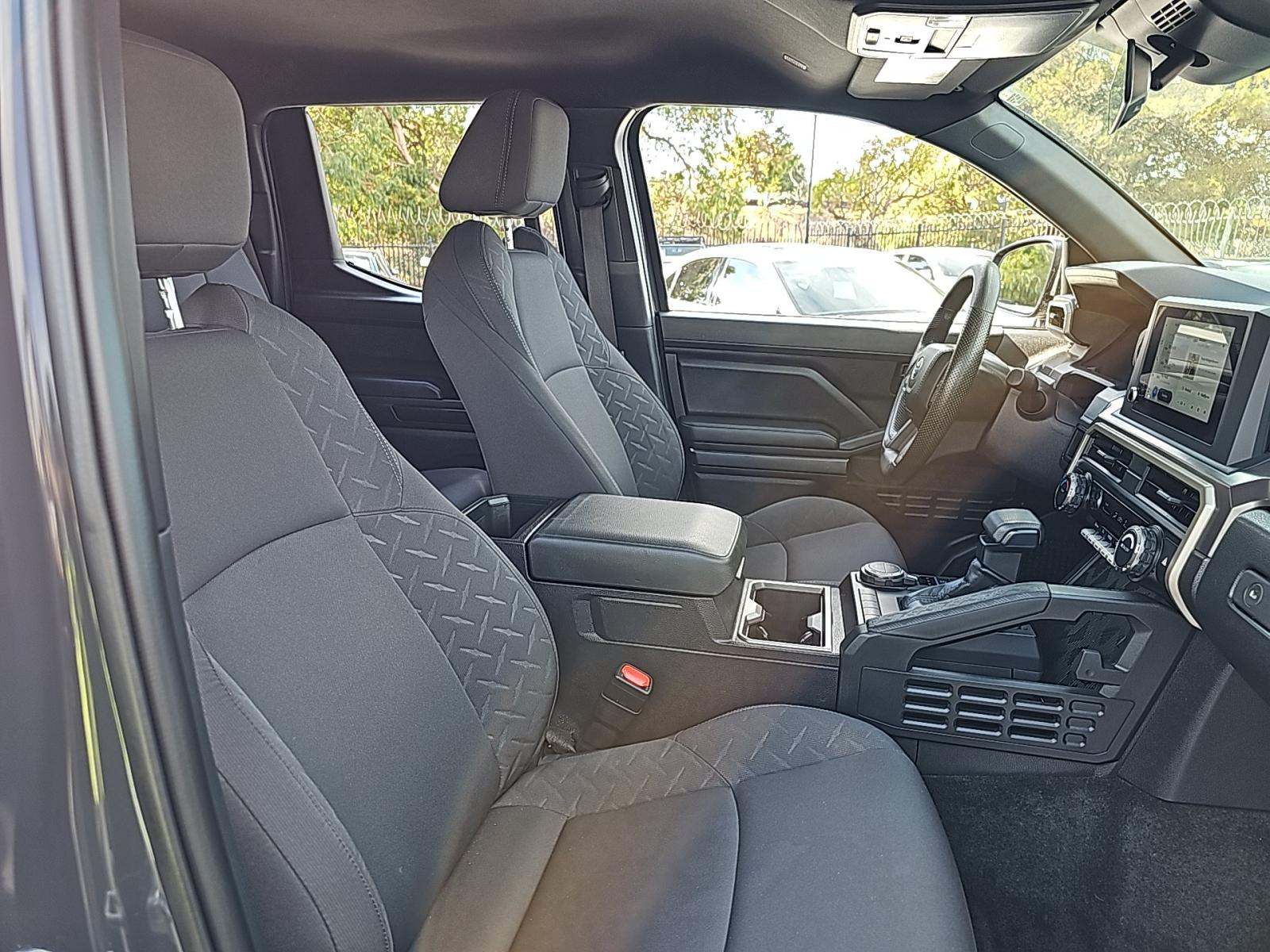 2024 Toyota Tacoma SR5 AWD