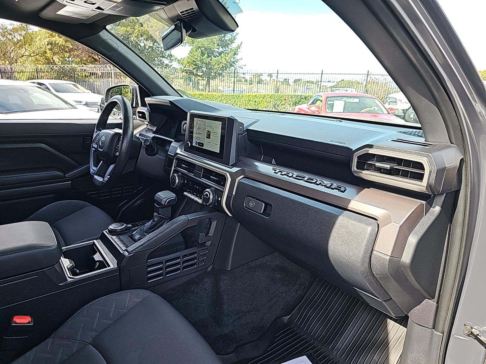 2024 Toyota Tacoma SR5 AWD