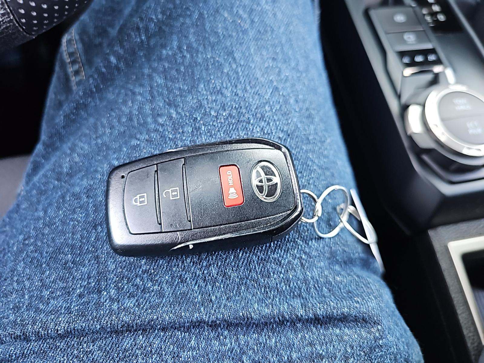 2024 Toyota Tacoma SR5 AWD