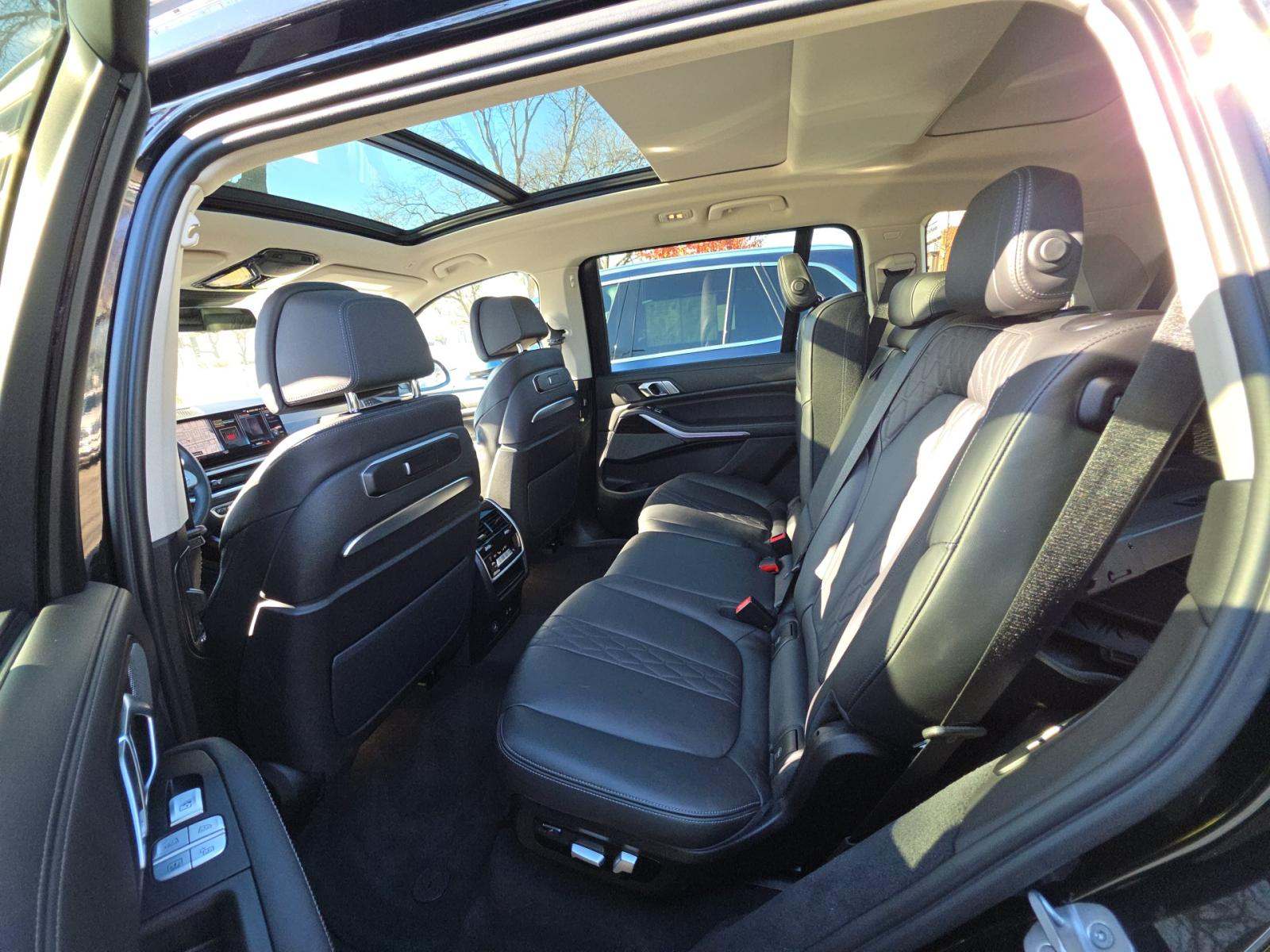 2023 BMW X7 xDrive40i AWD