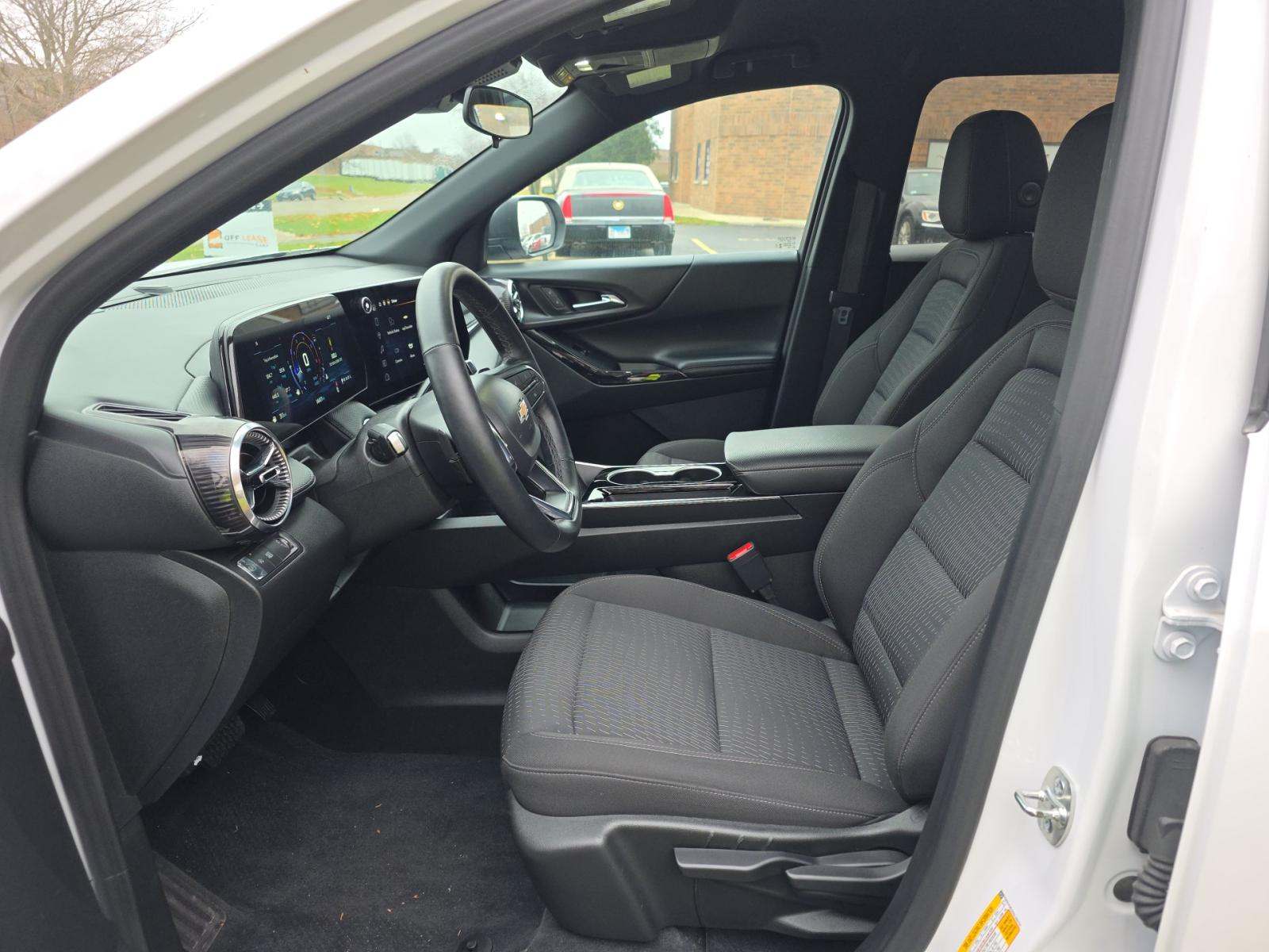 2025 Chevrolet Equinox LT FWD