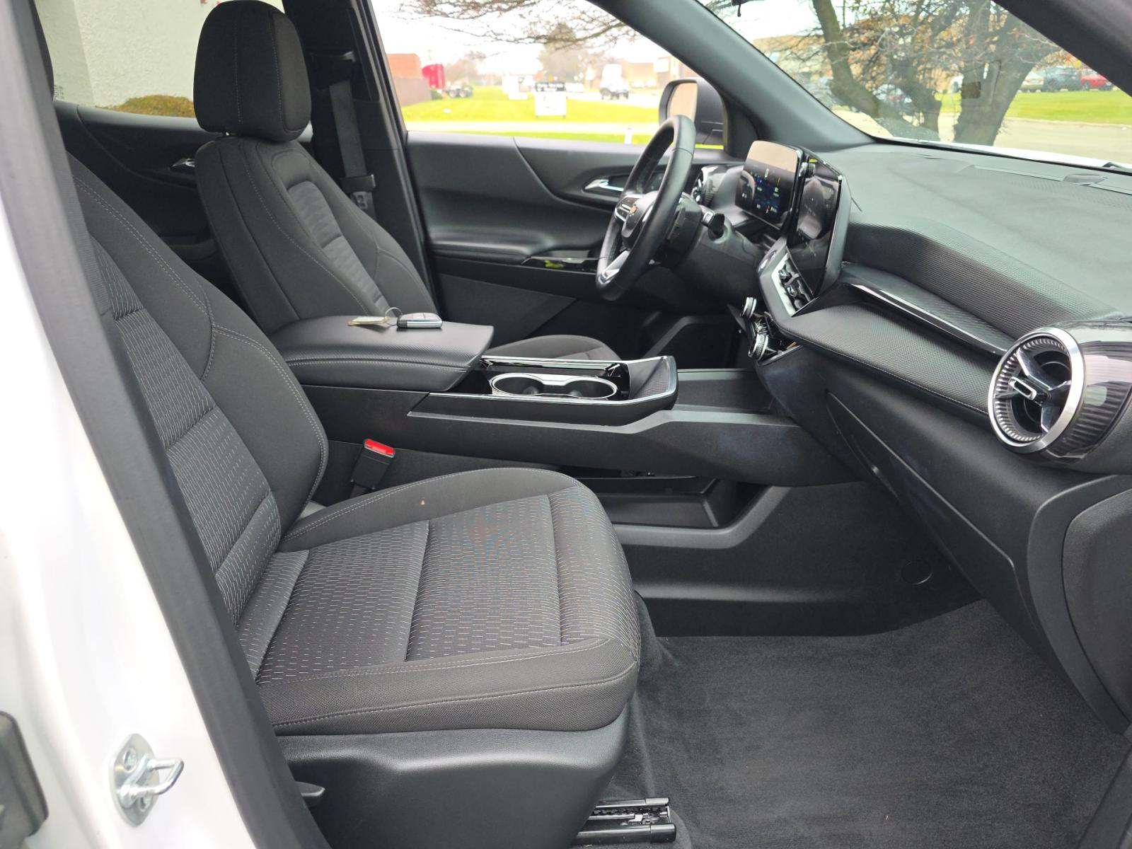 2025 Chevrolet Equinox LT FWD